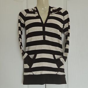 Gap Kids Hoodie Long Sleeves Sweater With Kangaroo Pockets Size 8 Brown/ Cream